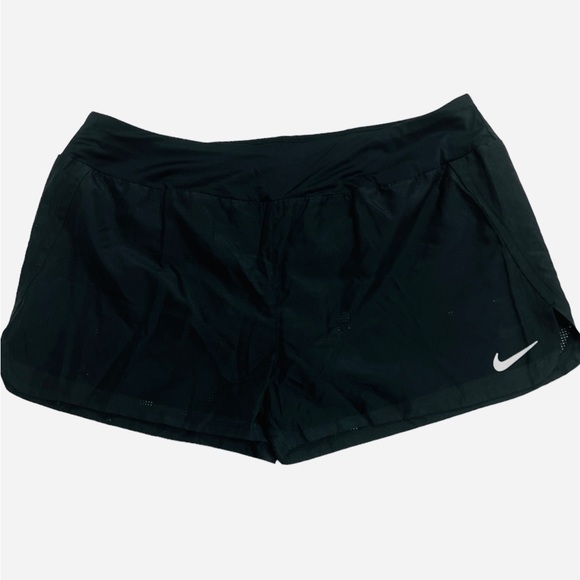 Nike Women's Crew Shorts Black Perforated Woven Fabric Size 2XL - Picture 5 of 10